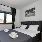 K1-penthouse With Sea View And Heated Pool