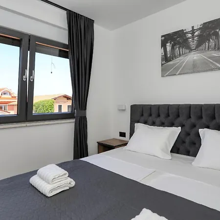 K1-penthouse With Sea View And Heated Pool Appartement