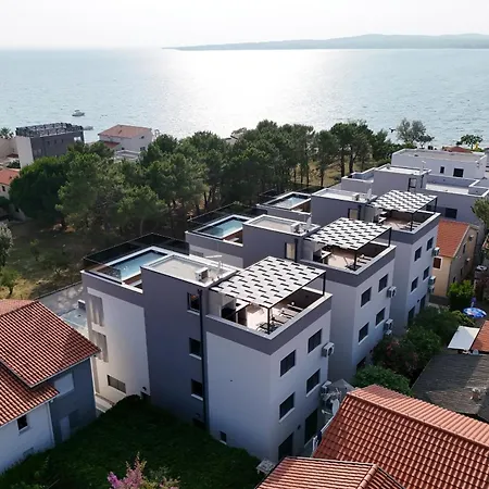 K1-penthouse With Sea View And Heated Pool Appartement *