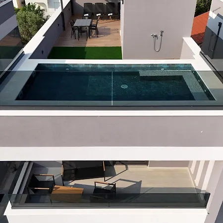 K1-penthouse With Sea View And Heated Pool 비르