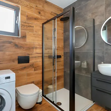 K1-penthouse With Sea View And Heated Pool * 비르