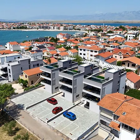 Appartement K1-penthouse With Sea View And Heated Pool Vir