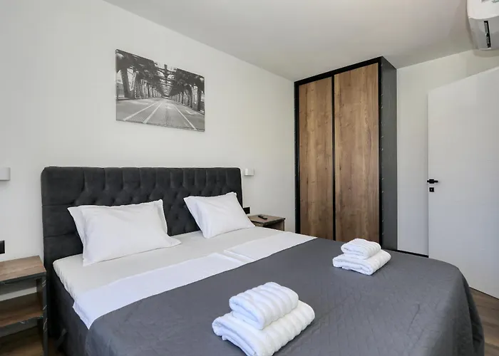 K1-penthouse With Sea View And Heated Pool Vir