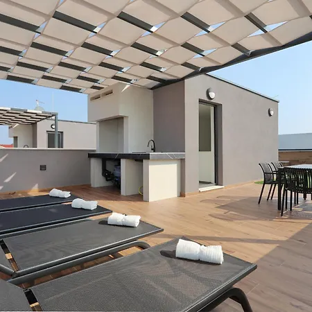 K1-penthouse With Sea View And Heated Pool *