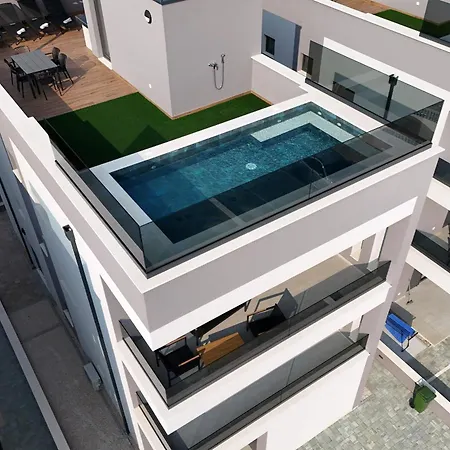 Apartamento K1-penthouse With Sea View And Heated Pool Vir