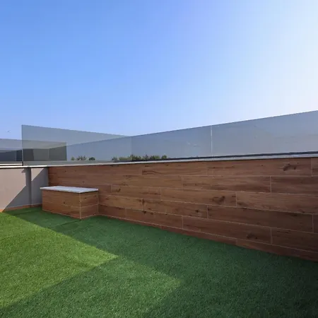 Apartamento K1-penthouse With Sea View And Heated Pool Vir
