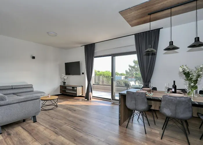 K1-penthouse With Sea View And Heated Pool Appartement *