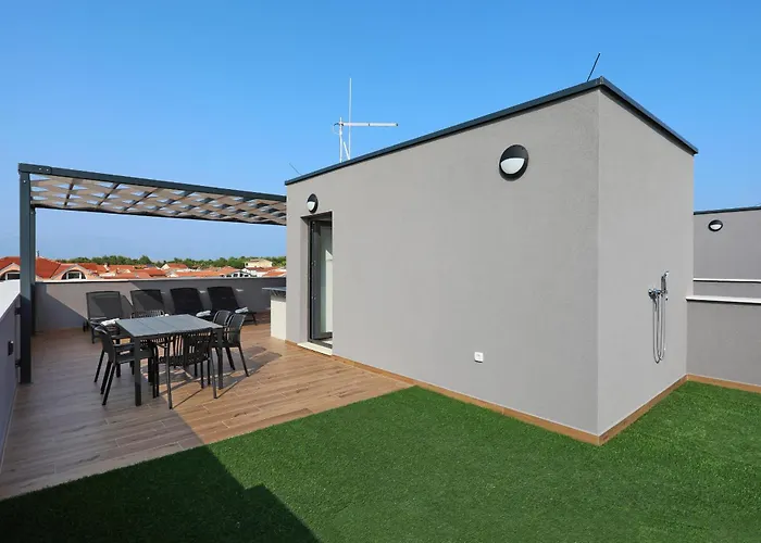 K1-penthouse With Sea View And Heated Pool