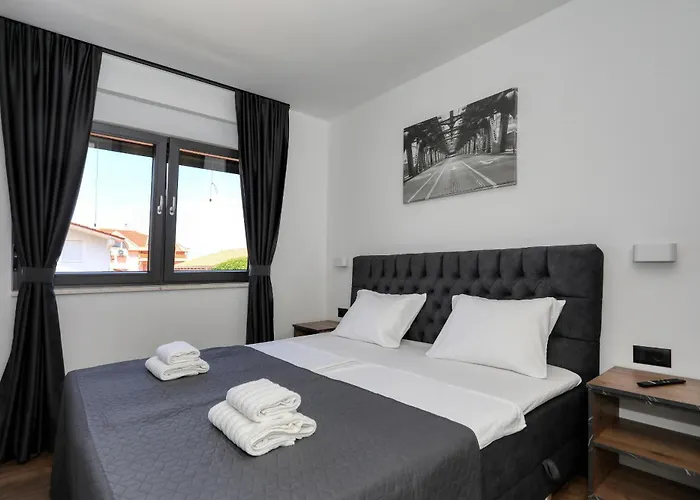 K1-penthouse With Sea View And Heated Pool