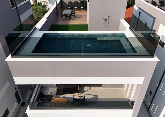K1-penthouse With Sea View And Heated Pool Vir