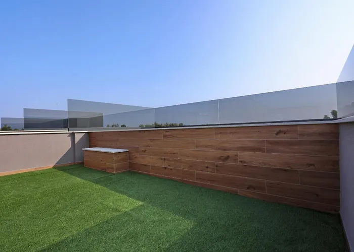 Appartement K1-penthouse With Sea View And Heated Pool Vir